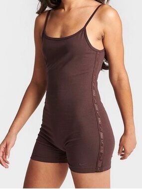 Nike Sportswear Bodysuit Womens LARGE Brown Slim Fit Shorts Romper Gym Training